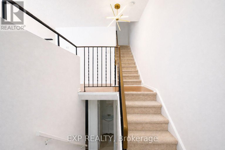 29445569/11c-sonnet-crescent/westcliffe-estates/ottawa/ontario/K2H8W8_5