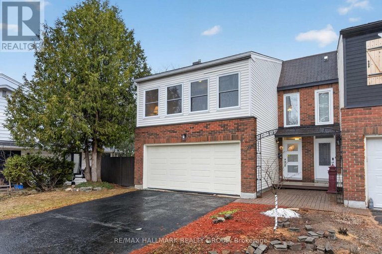 29612402/24-hobart-crescent/sheahan-estatestrend-village/ottawa/ontario/K2H5S4_2