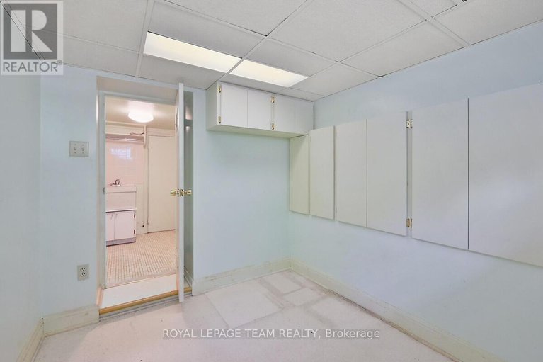 28850677/123-ivy-crescent/new-edinburgh/ottawa/ontario/K1M1Y1_42