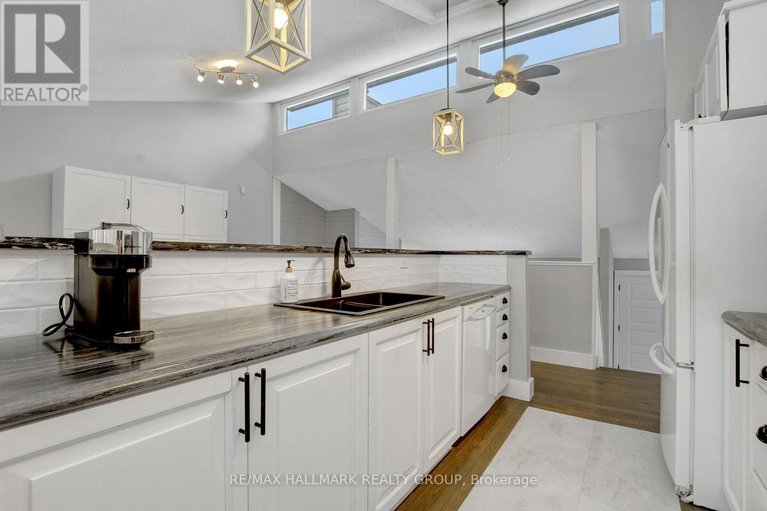 29496825/131-delaney-drive/huntley-ward-south-west/ottawa/ontario/K0A1L0_10