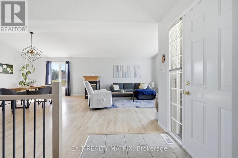 29679099/2117-lemery-street/clarencerockland-twp/clarence-rockland/ontario/K0A1E0_4
