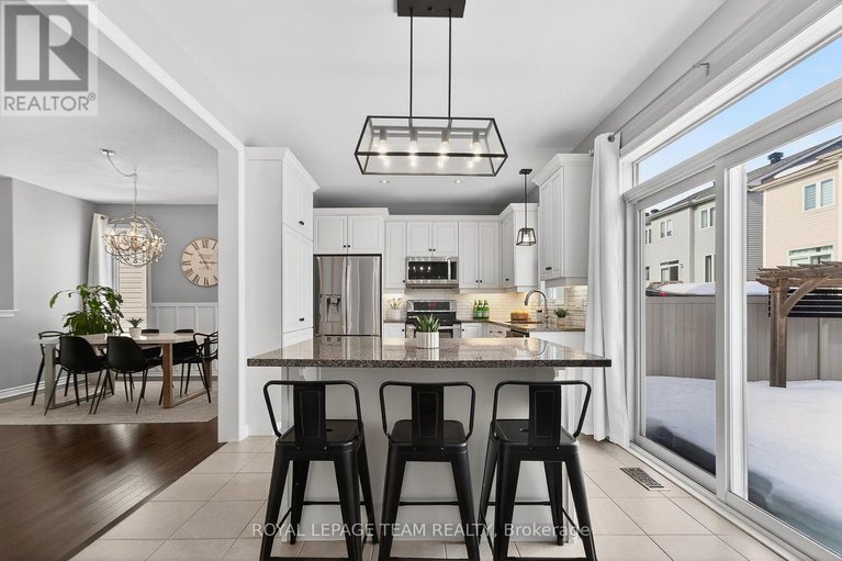 29474228/179-asper-trail-circle/emerald-meadowstrailwest/ottawa/ontario/K2M0K7_9