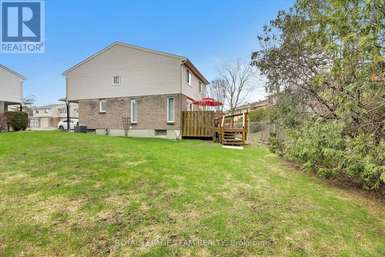 29645242/d-30-black-forest-lane/arbeatha-park/ottawa/ontario/K2H5C8_49