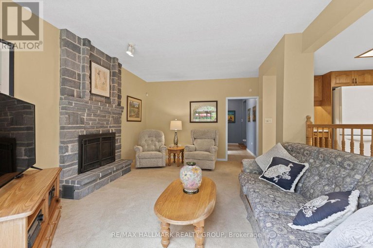 28835565/1103-rideau-bend-crescent/manotick-east-to-manotick-station/ottawa/ontario/K4M1B6_10