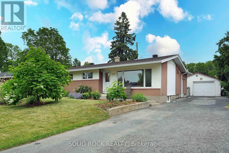 28538691/1135-maybank-street/parkway-park/ottawa/ontario/K2C2W7_1