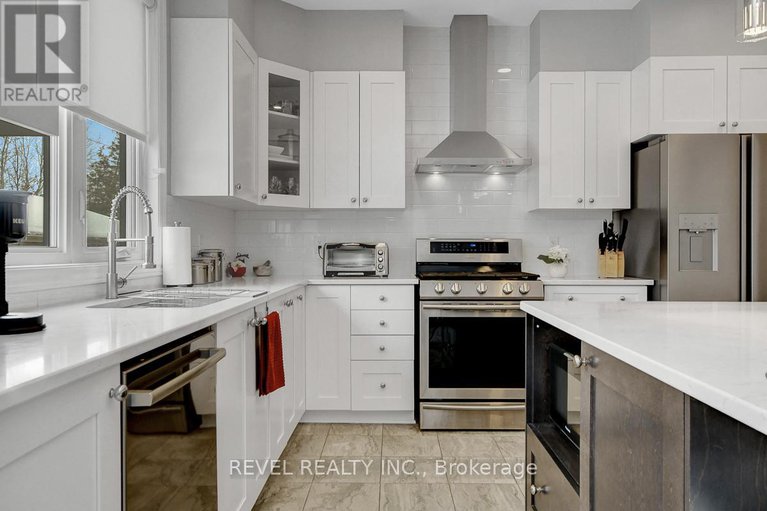 29399297/664-eagle-crest-heights/stittsville-north/ottawa/ontario/K2S1G6_18