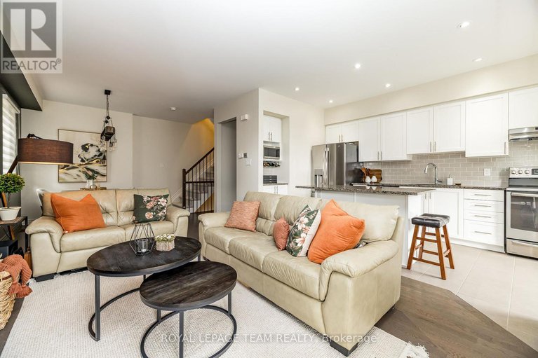 28349259/80-stockholm-private/riverside-southgloucester-glen/ottawa/ontario/K4M0G9_16