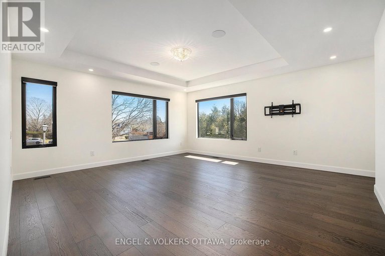 28202595/888-melwood-avenue/mckellar-heightsglabar-park/ottawa/ontario/K2A3C3_21