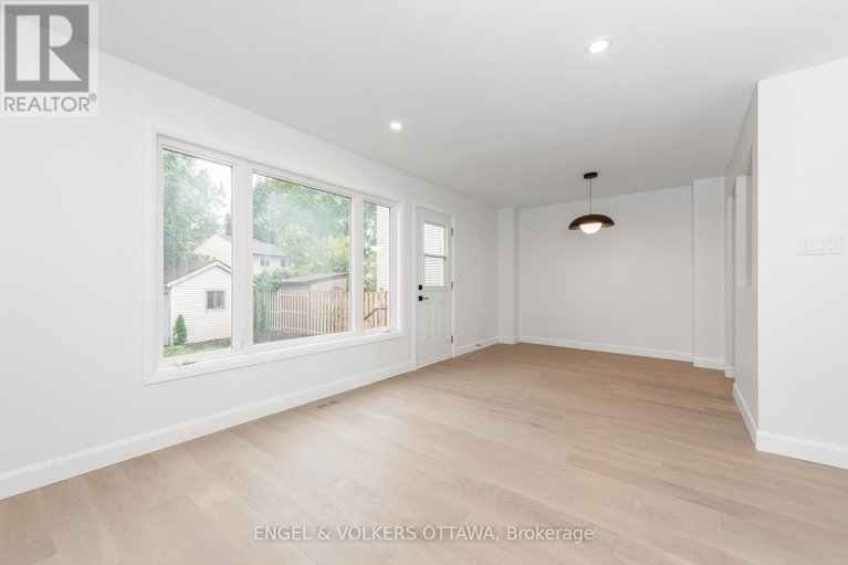 28965563/39-benlark-road/on-the-green/ottawa/ontario/K2J2L5_25