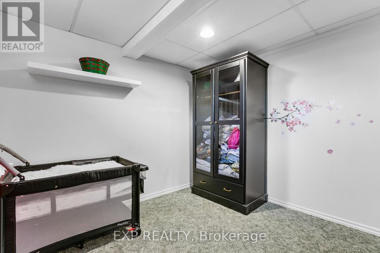 28786511/196-daventry-crescent/longfields/ottawa/ontario/K2J4N1_22
