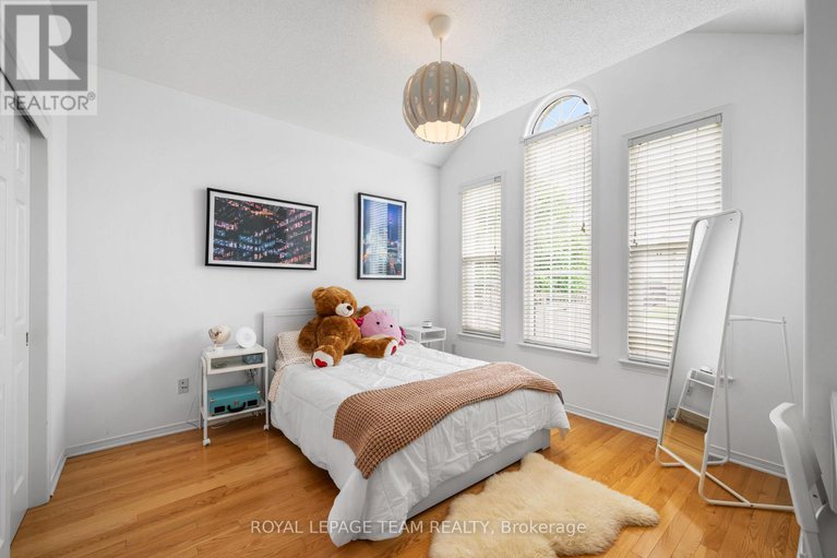 28368284/22-leatherwood-crescent/stonebridge/ottawa/ontario/K2J4X9_16