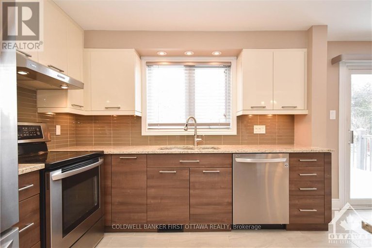 28600094/1883-des-prairies-avenue/queenswood-heights-south/ottawa/ontario/K1E2R5_10