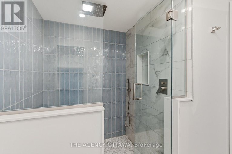 29677270/1625-bottriell-way/fallingbrookpineridge/ottawa/ontario/K4A1W5_44