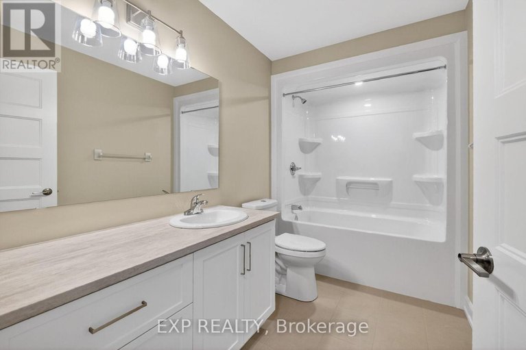 29612429/53-craig-street/village-of-russell/russell/ontario/K4R1A6_20