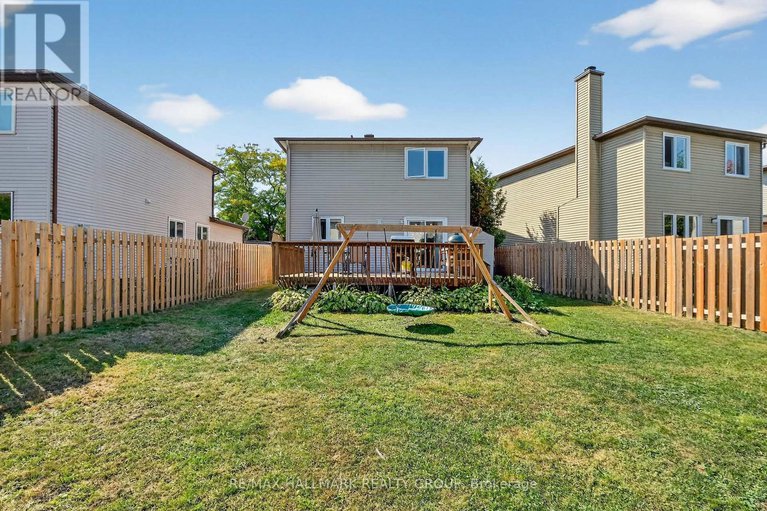 28929560/1821-brousseau-crescent/chateauneuf/ottawa/ontario/K1C2Y5_36
