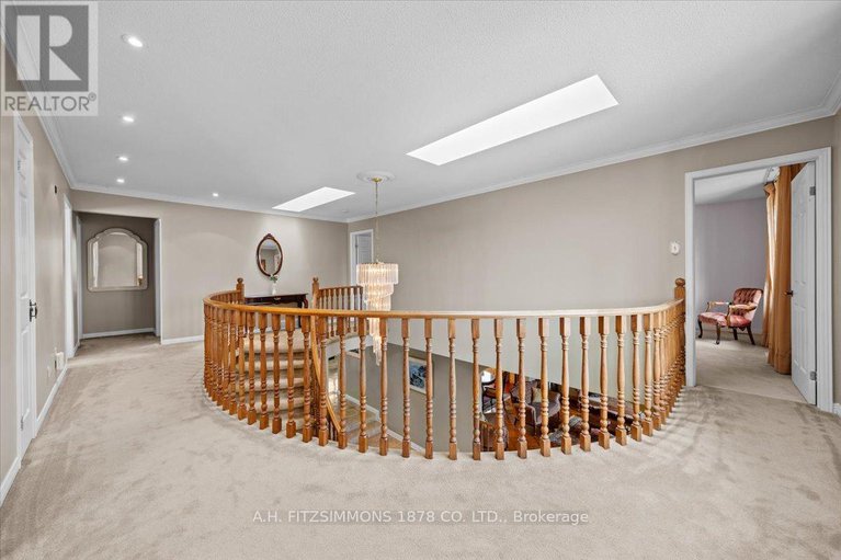 29009459/1538-claymor-avenue/carleton-heights/ottawa/ontario/K2C1T1_29