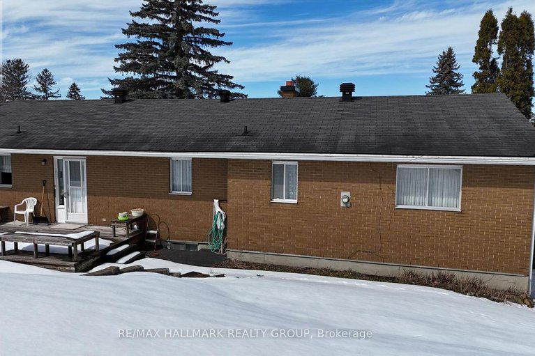 29515187/44-foothills-drive/lynwood-village/ottawa/ontario/K2H6K3_4