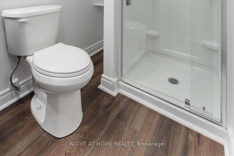 29536601/658-parade-drive/stittsville-south/ottawa/ontario/K2S0Z2_40