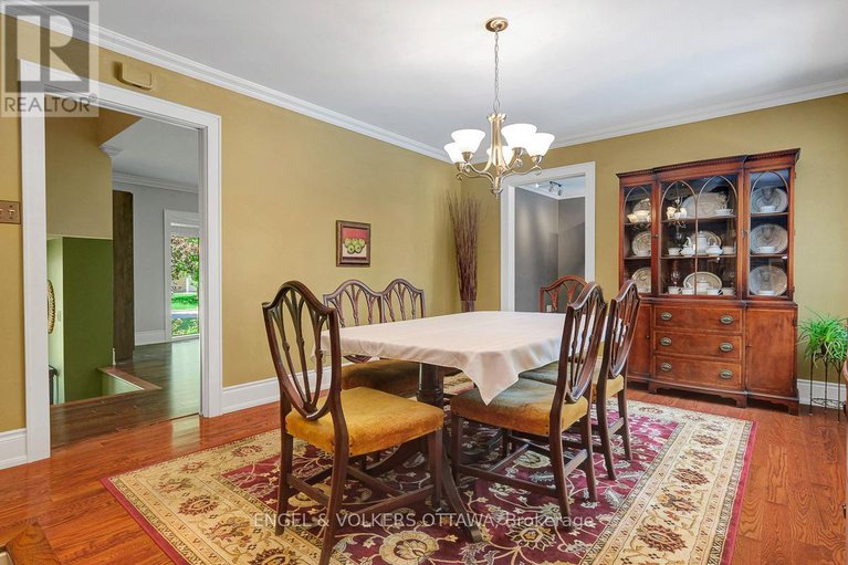28808789/3-mohawk-crescent/bruce-farmgraham-parkqualicumbellands/ottawa/ontario/K2H7G7_9