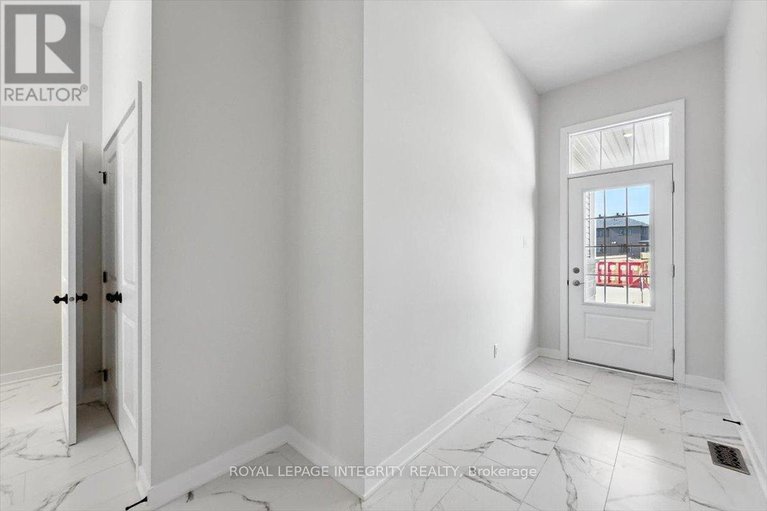 28760665/217-massalia-crescent/notting-hillsummerside/ottawa/ontario/K4A5R1_4