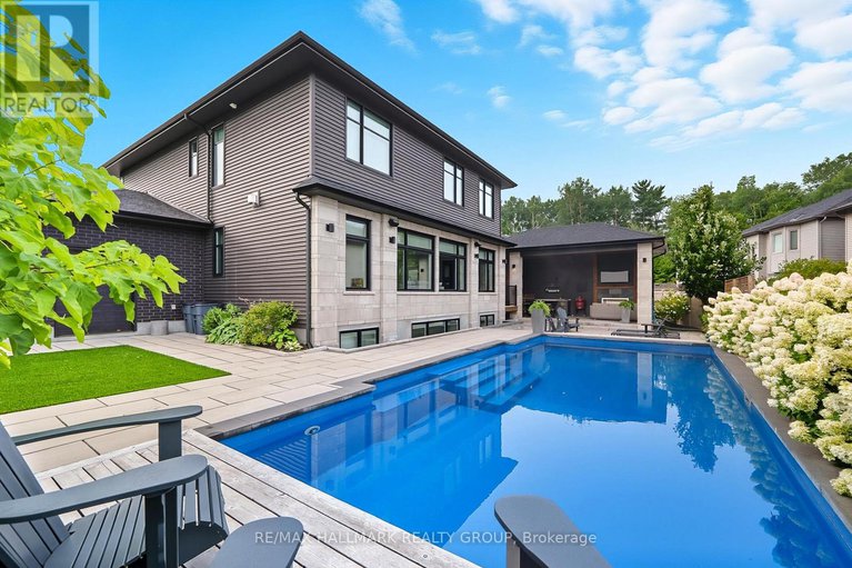 29074044/120-des-tournesols-court/mer-bleuebradley-estatesanderson-park/ottawa/ontario/K1W0J2_41