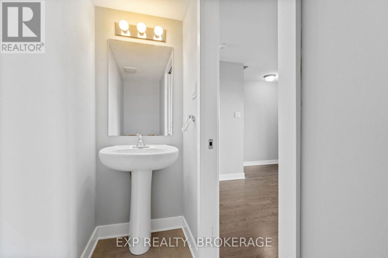 28882859/404-terravita-private/windsor-park-village/ottawa/ontario/K1V2R9_9