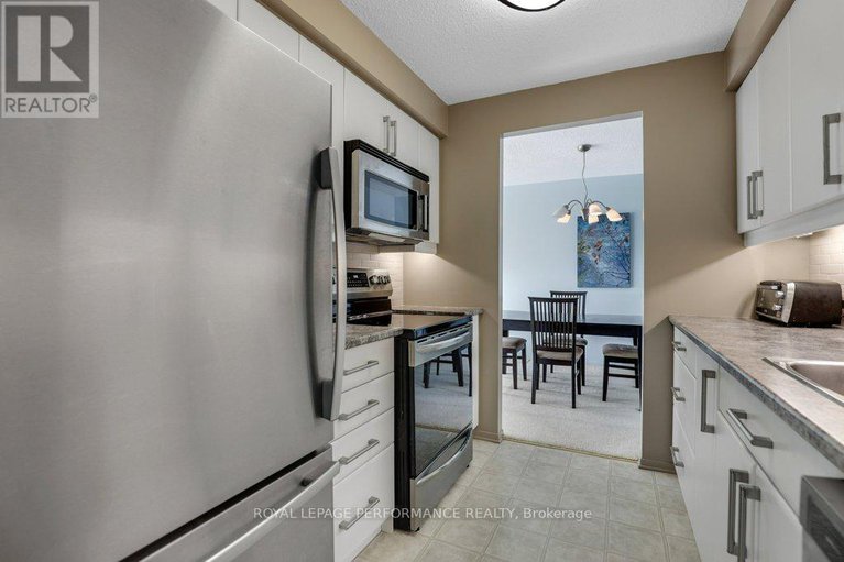 28552109/1904-470-laurier-avenue-w/ottawa-centre/ottawa/ontario/K1R7W9_12
