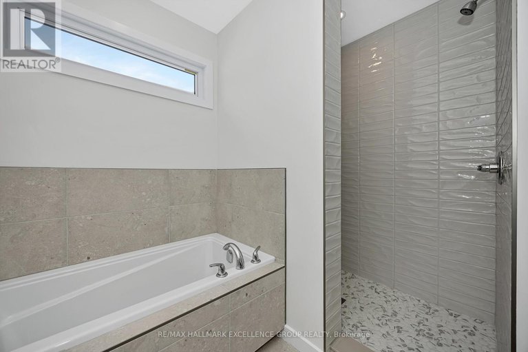 29029811/1117-bronze-lot-105-avenue/clarencerockland-twp/clarence-rockland/ontario/K4K0N4_30