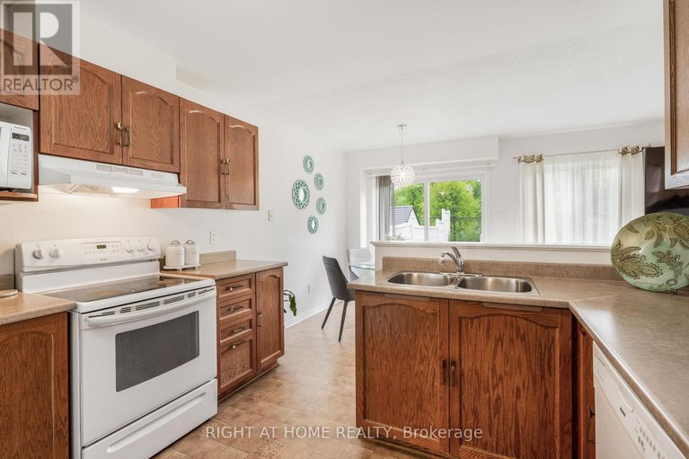 28494229/2383-glandriel-crescent/springridgeeast-village/ottawa/ontario/K4A4T1_18