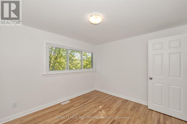 28502745/622-borthwick-avenue/castle-heightsrideau-high/ottawa/ontario/K1K2L9_29
