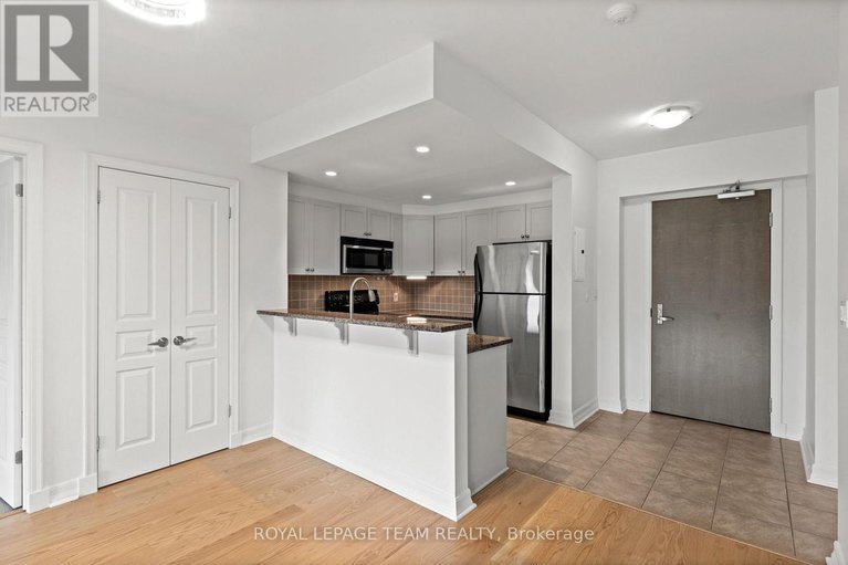 29015816/503-200-besserer-street/sandy-hill/ottawa/ontario/K1N0A7_2