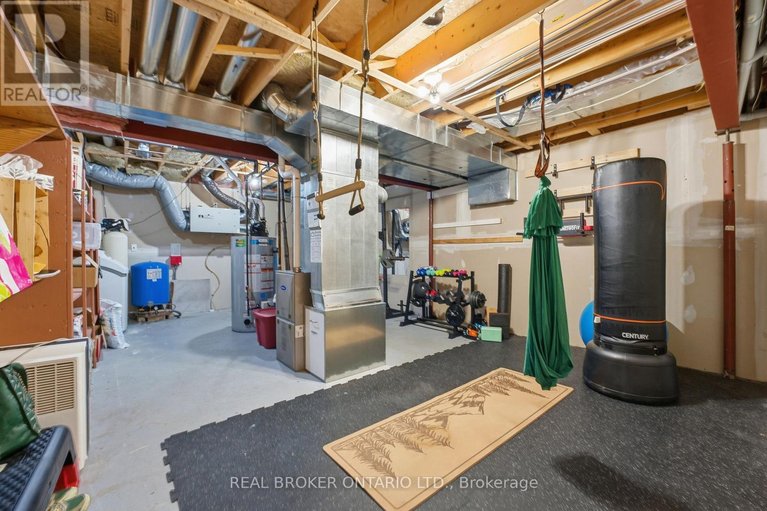 29485307/1391-sutherland-drive/manotick-south-to-roger-stevens/ottawa/ontario/K4M1B3_27