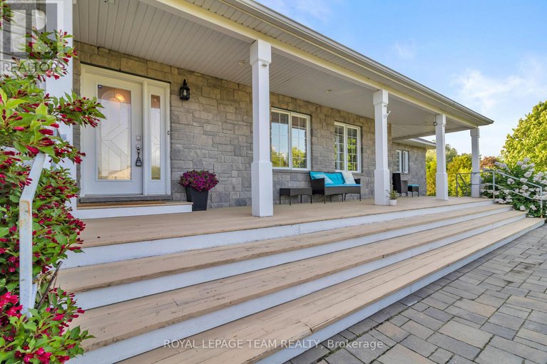 28471624/5705-lombardy-drive/osgoode/ottawa/ontario/K0A2W0_4
