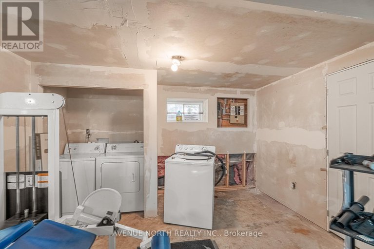 29409950/1210-erie-avenue/ridgemont/ottawa/ontario/K1V6G6_19