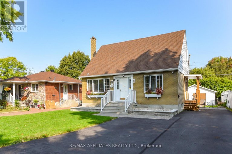 28846250/323-fullerton-avenue/overbrookcastle-heights/ottawa/ontario/K1K1K2_2