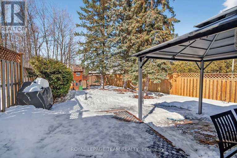 29431774/2-furlong-crescent/bridlewood/ottawa/ontario/K2M2J1_46