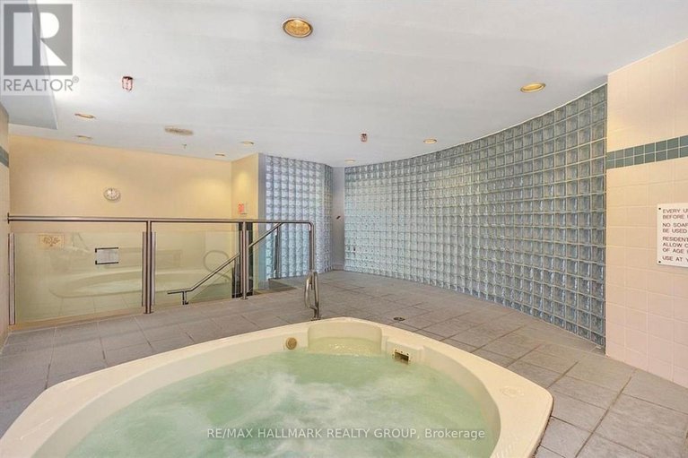 29424977/902-1025-grenon-avenue/fairfield-heights/ottawa/ontario/K2B8S5_32