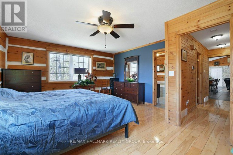 28208753/206-old-pakenham-road/fitzroy/ottawa/ontario/K0A1X0_19