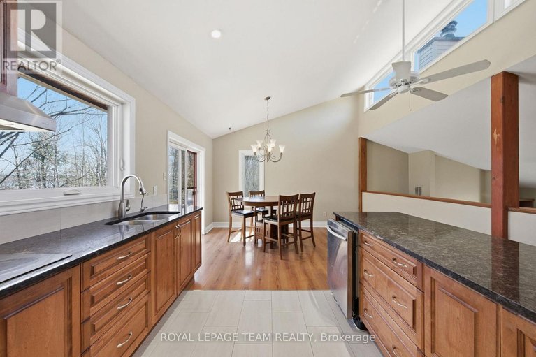 29687996/2870-old-maple-lane/dunrobin-shores/ottawa/ontario/K0A1T0_22
