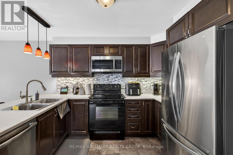 29495852/81-switch-grass-crescent/half-moon-bay/ottawa/ontario/K2J5Z3_9