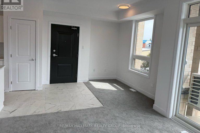 28493052/1017-silhouette-private/cedargrovefraserdale/ottawa/ontario/K2J2R3_5
