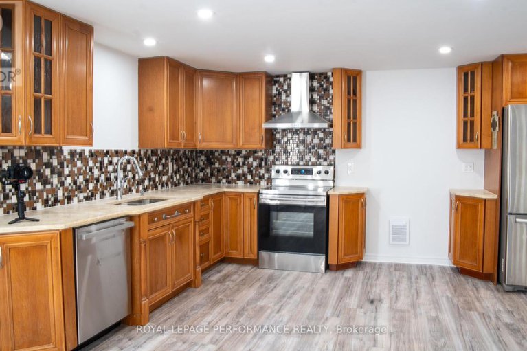 28339232/621-edwards-street/town-of-rockland/clarence-rockland/ontario/K4K1K2_6