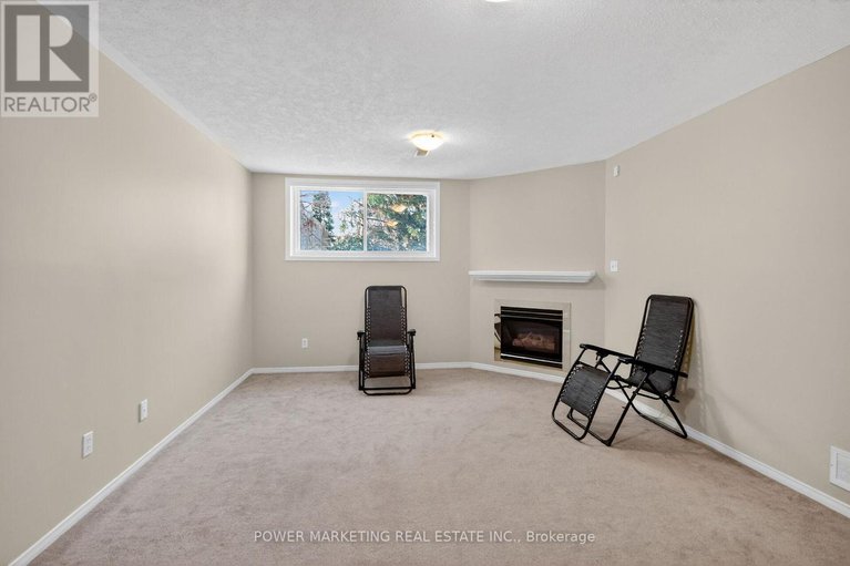 29154682/6410-sablewood-place/chapel-hill/ottawa/ontario/K1C7L7_21