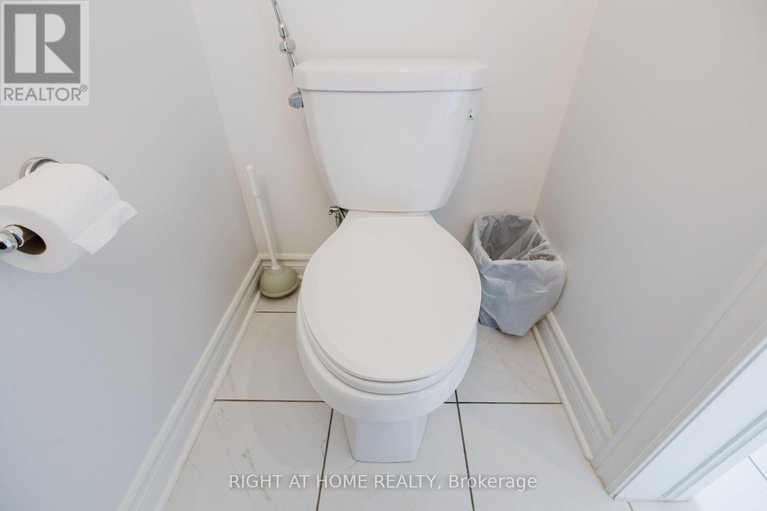 28523248/669-cordelette-circle-e/mer-bleuebradley-estatesanderson-park/ottawa/ontario/K1W0P2_7