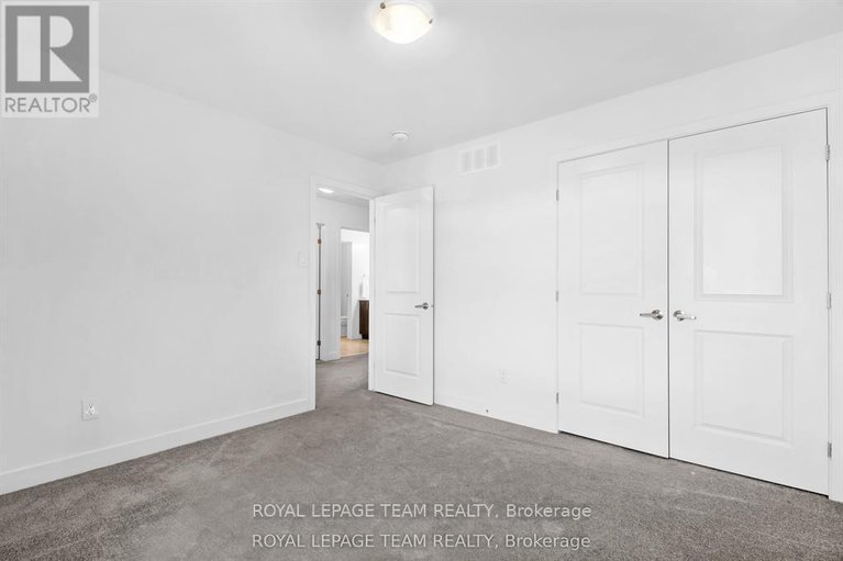 29647353/76-big-dipper-street/riverside-southgloucester-glen/ottawa/ontario/K4M0L8_24