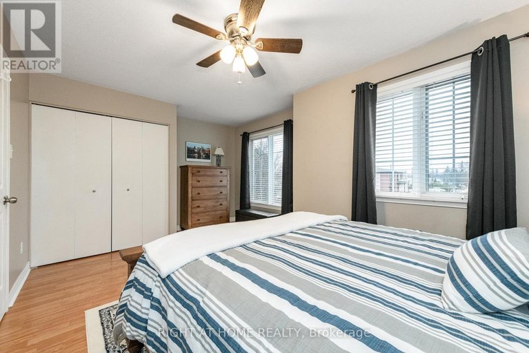 29615079/2034-p-avenue/eastway-gardensindustrial-park/ottawa/ontario/K1G6G7_23