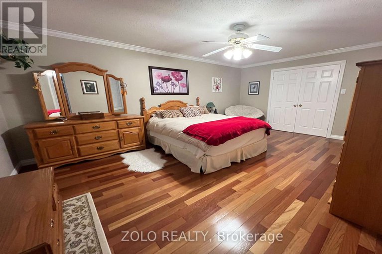 29336515/736-hauteview-crescent/fallingbrookridgemount/ottawa/ontario/K4A2B8_32