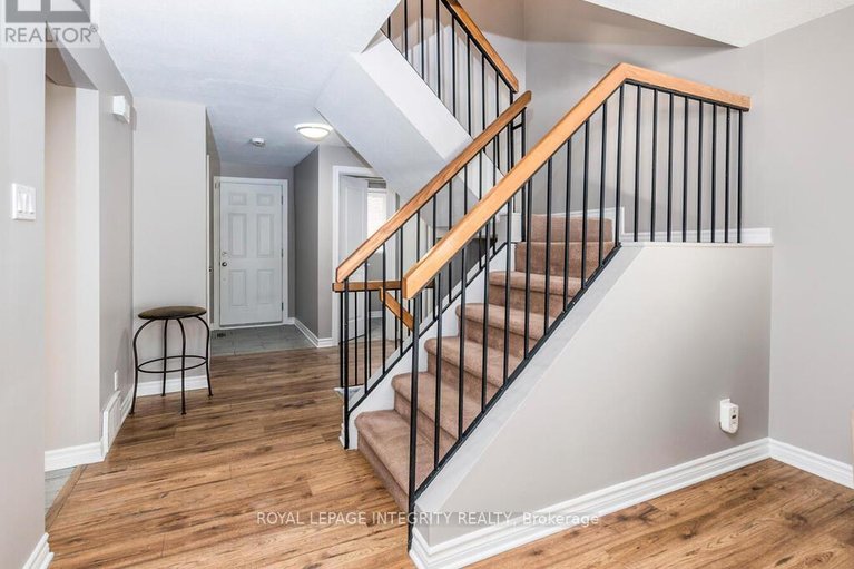 29282826/14-146-valley-stream-drive/leslie-park/ottawa/ontario/K2H9C6_37