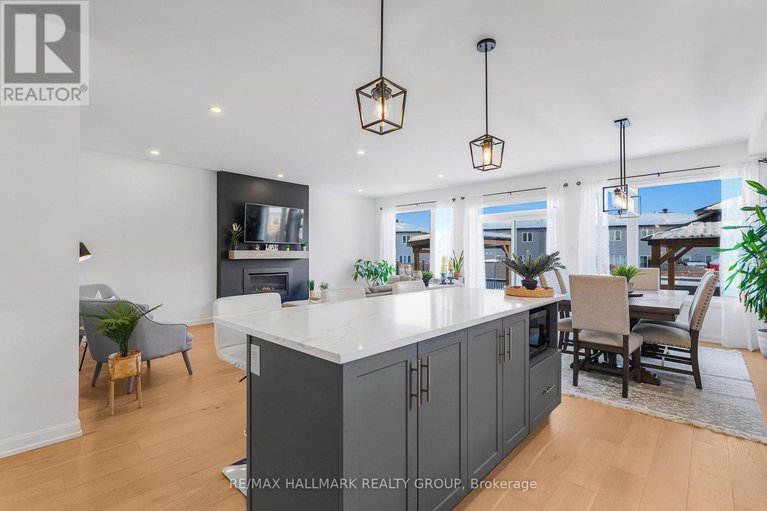 29362963/1204-diamond-street/clarencerockland-twp/clarence-rockland/ontario/K4K0M1_18