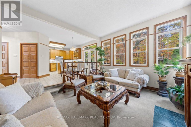 29030486/67-mattawa-crescent/bridlewood/ottawa/ontario/K2M2E8_17